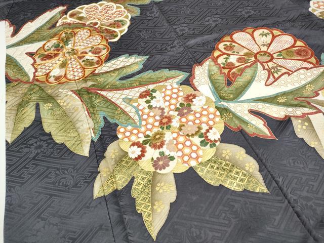 平和屋着物●豪華振袖　駒刺繍　舞花文　金彩　正絹　逸品　CABH2519ut