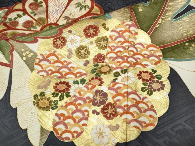 平和屋着物●豪華振袖　駒刺繍　舞花文　金彩　正絹　逸品　CABH2519ut