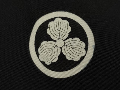 平和屋着物●男性　黒紋付・羽織セット　羽裏：風景人物文　正絹　逸品　CABH2596ut