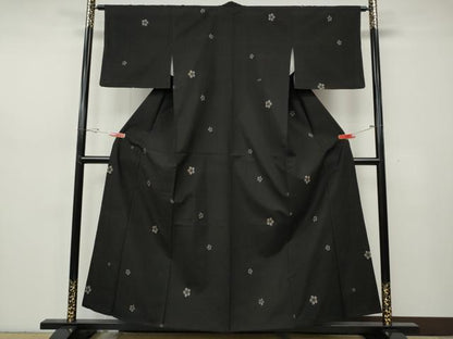 平和屋着物●本場大島紬　9マルキ　地空き　舞花文　正絹　逸品　CABH2639ut