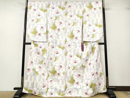 平和屋着物●小振袖　二尺袖　矢羽椿文　洗える着物　未使用　CABH2662ut