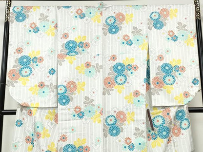 平和屋着物●小振袖　二尺袖　舞菊文　洗える着物　未使用　CABH2665ut
