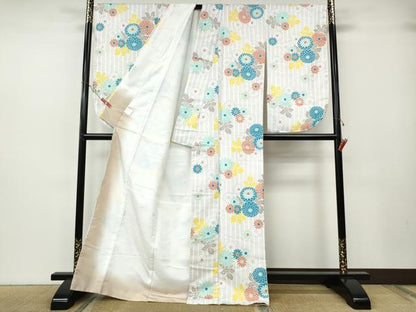 平和屋着物●小振袖　二尺袖　舞菊文　洗える着物　未使用　CABH2666ut