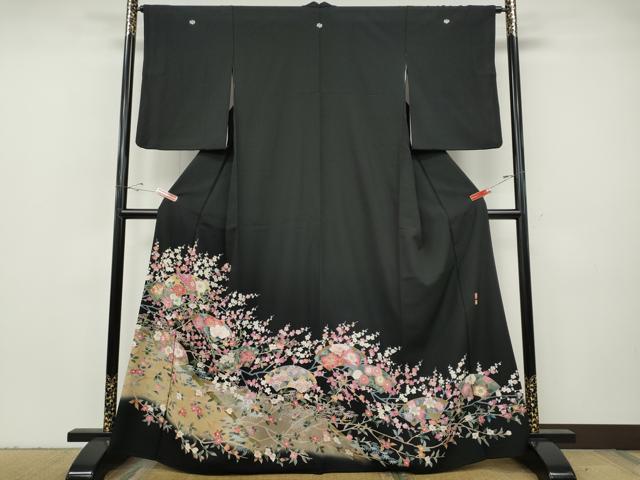 平和屋着物●豪華黒留袖　友禅　作家物　地紙枝花文　正絹　逸品　CABH2737ut