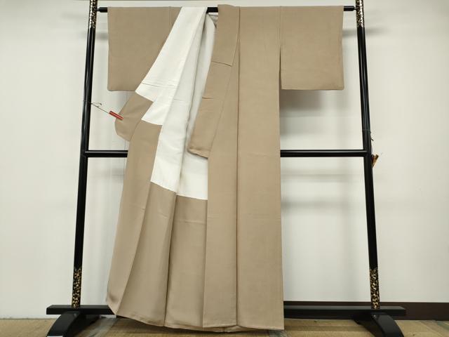 平和屋着物●本加賀友禅作家　押田正義監修　色無地　紗綾形地紋　白茶色　正絹　逸品　CABH2741ut