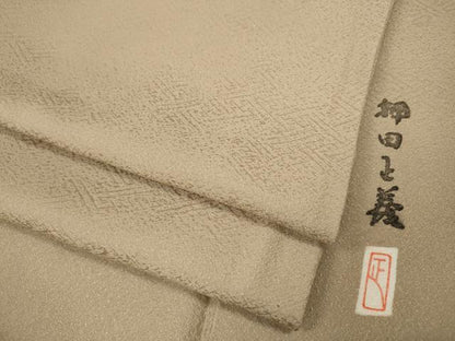 平和屋着物●本加賀友禅作家　押田正義監修　色無地　紗綾形地紋　白茶色　正絹　逸品　CABH2741ut