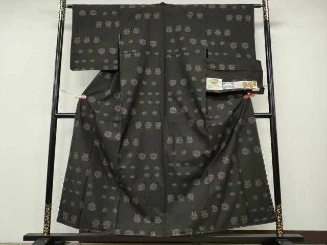 平和屋着物○本場大島紬 9マルキ 泥染め 地空き 横段花文