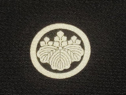 平和屋着物■豪華黒留袖　駒刺繍　飛鶴梅松文　暈し染め　金彩　正絹　逸品　CABH3030oy