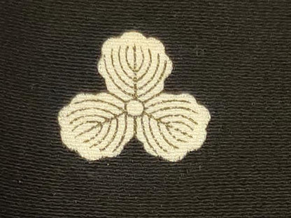 平和屋着物■豪華黒留袖　駒刺繍　菊　金彩　正絹　逸品　CABH3107oy