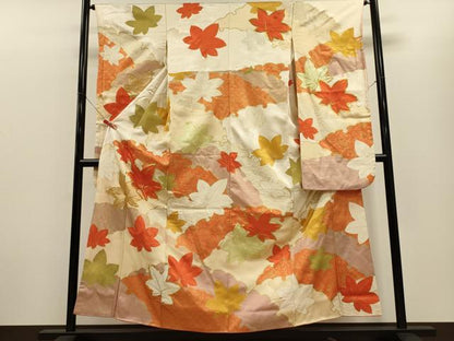 平和屋着物■豪華振袖　駒刺繍　雪輪楓文　金銀彩　正絹　逸品　CABH3109oy