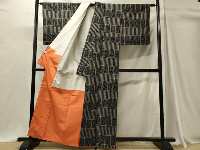 平和屋着物■上質な紬　幾何学文　黒地　正絹　逸品　CABH3164oy