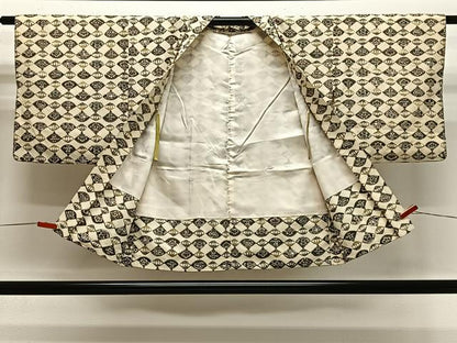 平和屋着物＃羽織　型染め　扇花文　正絹　逸品　CABH3201ua