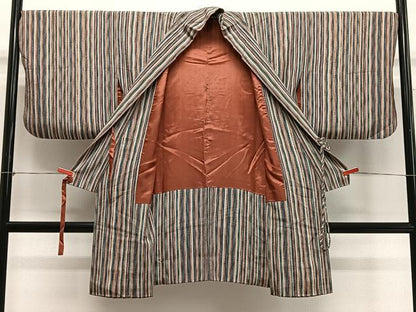 平和屋着物＃道中着　縞　鬼しぼ縮緬　ロング丈　正絹　逸品　CABH3271ua