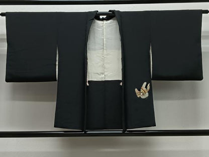 平和屋着物＃羽織　総刺繍　飛鳥文　黒地　金銀糸　正絹　逸品　CABH3301ua