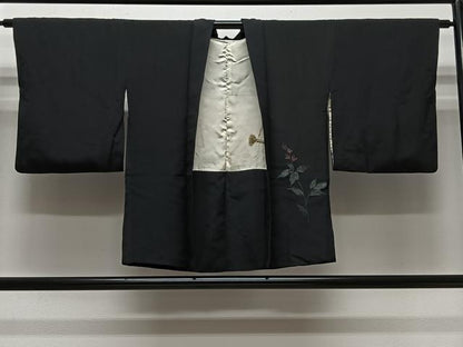 平和屋着物＃羽織　寿光織　草花文　黒地　金糸　正絹　逸品　CABH3320ua