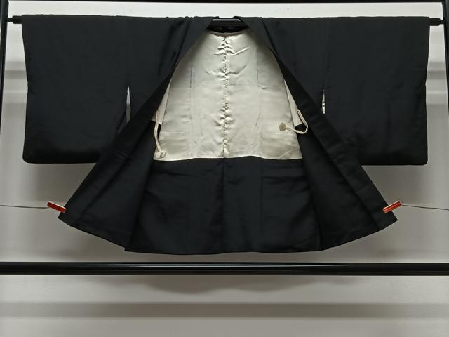 平和屋着物＃羽織　寿光織　草花文　黒地　金糸　正絹　逸品　CABH3320ua