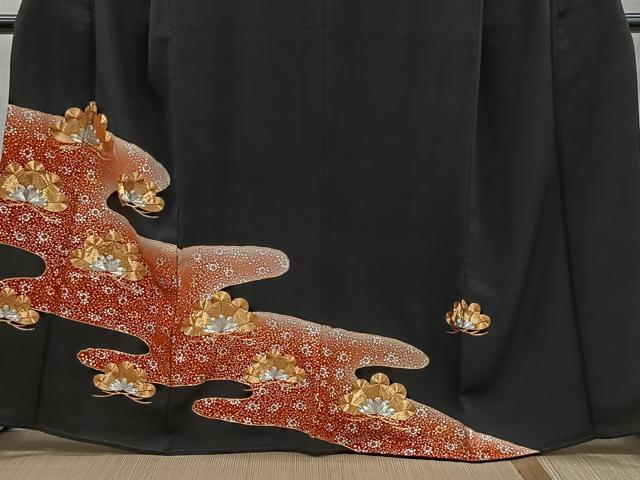 平和屋着物■豪華黒留袖　駒刺繍　霞花松文　金銀彩　正絹　逸品　CABH3396ua