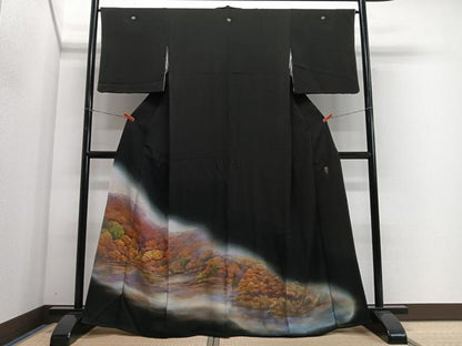 平和屋着物■豪華黒留袖　作家物　嵯峨　樹林風景文　暈し染め　金彩　正絹　逸品　CABH3567ua