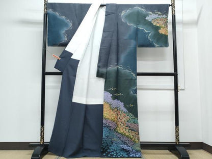 平和屋着物●訪問着　泥染め　重ね絞り　舞花文　暈し染め　金通し地　正絹　逸品　CABH3619th