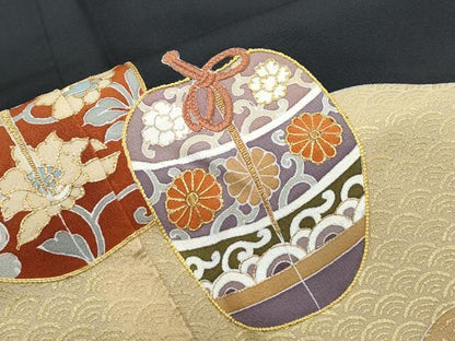 平和屋着物●創業460年・千總　黒留袖　駒刺繍　陶器花文　金彩　高島屋扱い　正絹　逸品　CABH3621th