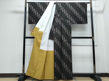平和屋着物●本場大島紬　7マルキ　純泥染　地空　稲穂　加納別誂　証紙付き　正絹　逸品　CABH3625th