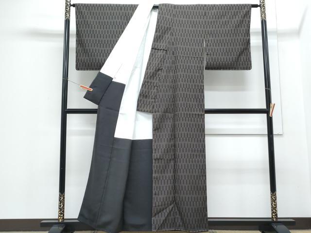 平和屋着物●伝統工芸士　白川貞夫作　お召　本しぼ絣　柿渋染め　矢羽根文　証紙付き　正絹　逸品　CABH3628th