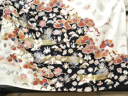 平和屋着物●豪華振袖　駒刺繍　宝尽くし飛鶴花文　金彩　正絹　逸品　CABH3673th