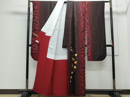 平和屋着物●豪華振袖　駒刺繍　舞蝶文　暈し染め　銀通し地　やまと誂製　正絹　逸品　CABH3706th