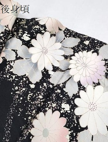 平和屋着物●豪華振袖　駒刺繍　糸巻き花文　黒地　金彩　正絹　逸品　CABH3707th