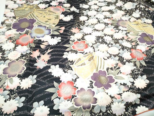 平和屋着物●豪華振袖　駒刺繍　糸巻き花文　黒地　金彩　正絹　逸品　CABH3707th