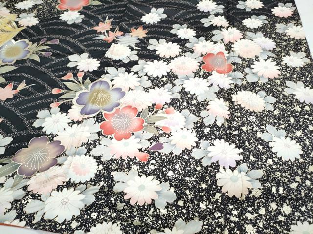 平和屋着物●豪華振袖　駒刺繍　糸巻き花文　黒地　金彩　正絹　逸品　CABH3707th