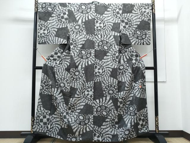 平和屋着物●創業140年　小糸染芸の四代目　小糸敏夫　小紋　片輪車文　正絹　逸品　CABH3733th