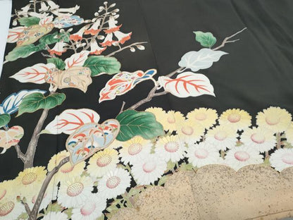 平和屋着物●アンティーク　大正ロマン　黒留袖　駒刺繍　草花文　金彩　正絹　逸品　CABH3761th