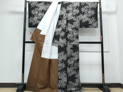 平和屋着物●本場大島紬　割り込み絣　草花文　正絹　逸品　CABH3762th