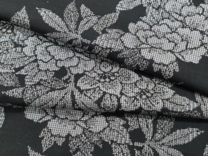 平和屋着物●本場大島紬　割り込み絣　草花文　正絹　逸品　CABH3762th