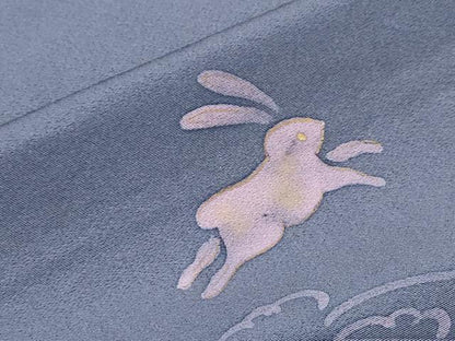 平和屋着物●染色作家　津室朱光　小紋　跳兎　舞花文　金彩　正絹　逸品　CABH3799th