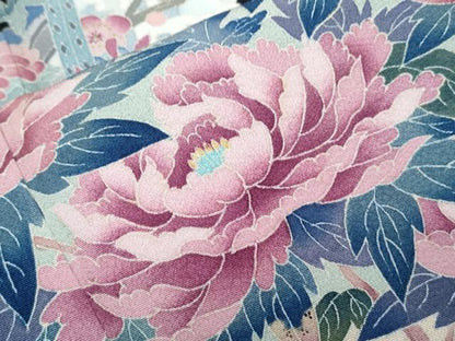 平和屋着物●本加賀友禅作家　染元千紅代表　寺西一紘　黒留袖　草花文　正絹　逸品　CABH3804th