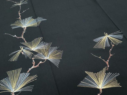 平和屋着物■豪華黒留袖　手描き　枝松文　金彩　正絹　逸品　CABH3832th