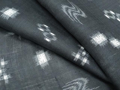 平和屋着物＊夏物　紗紬　琉球絣文様　黒地　正絹　逸品　CABH3840th