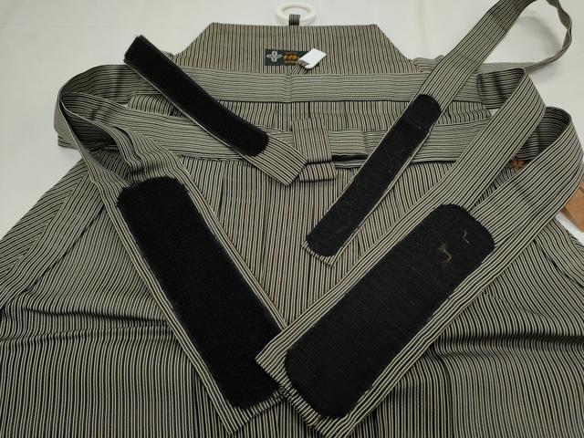 平和屋着物＊夏物　男性　馬乗り袴　縦絽　縞　正絹　逸品　CABH3947th