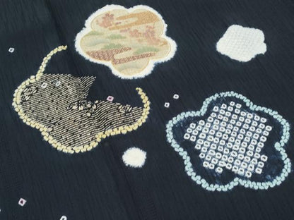平和屋着物●訪問着　駒刺繍　絞り　草花文　黒地　金彩　正絹　逸品　CABH3970th