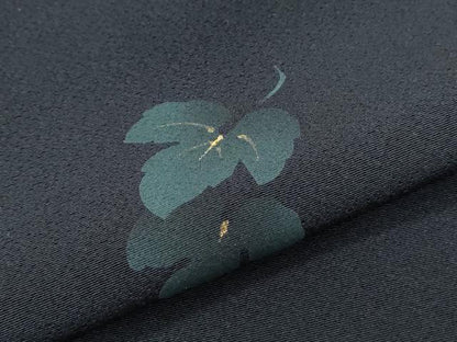 平和屋着物●上質な小紋　草葉文　黒地　金彩　正絹　逸品　CABH3991th