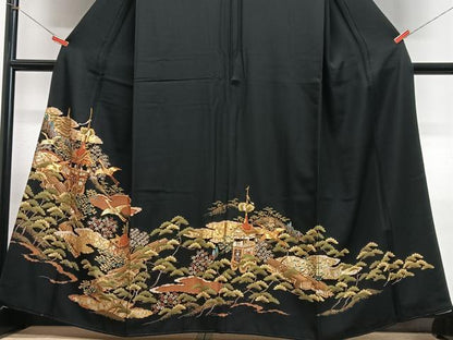 平和屋着物■豪華黒留袖　駒刺繍　飛鶴松文　鉾　金彩　正絹　逸品　CABH4264xe