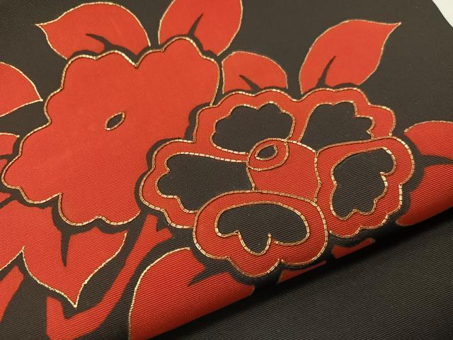 平和屋着物●塩瀬　九寸名古屋帯　駒刺繍　草花文　黒地　金彩　正絹　逸品　CABH4503vp