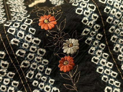 平和屋着物●九寸名古屋帯　刺繍　絞り　草花間道　黒地　金彩　正絹　逸品　CABH4535vp