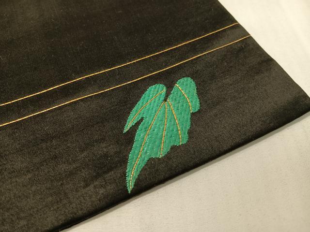 平和屋着物●アンティーク　大正ロマン　九寸名古屋帯　総刺繍　手刺繍　駒刺繍　枝花文　黒地　正絹　逸品　CABH4641vp