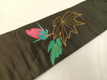 平和屋着物●アンティーク　大正ロマン　九寸名古屋帯　総刺繍　手刺繍　駒刺繍　枝花文　黒地　正絹　逸品　CABH4641vp