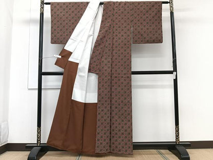 平和屋着物■本場大島紬　蜀江花文　洗える着物　CABH5519xi
