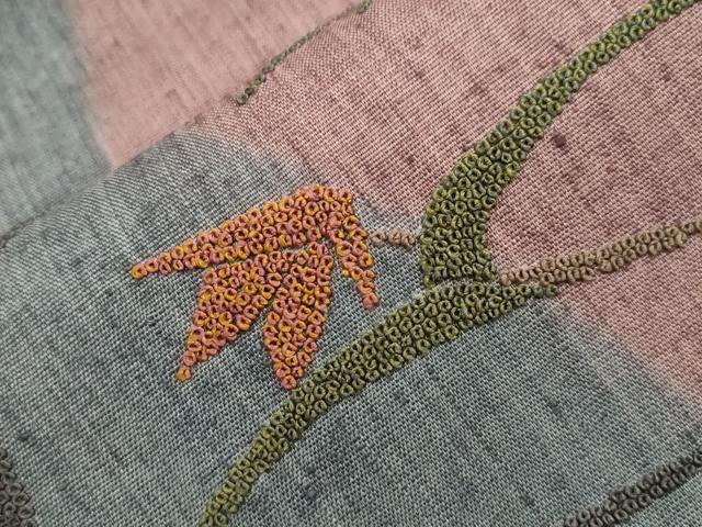 平和屋着物●中国三大刺繍　スワトウ刺繍　相良刺繍　総刺繍　八寸名古屋帯　紬地　草花丸文　正絹　逸品　CABH6774dy
