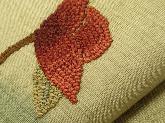 平和屋着物●中国三大刺繍　スワトウ刺繍　相良刺繍　総刺繍　九寸名古屋帯　紬地　草花文　正絹　逸品　未使用　CABH6782dy